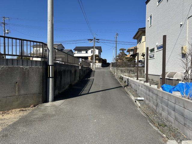 金山町朝日台 売土地の前面道路含む現地写真
