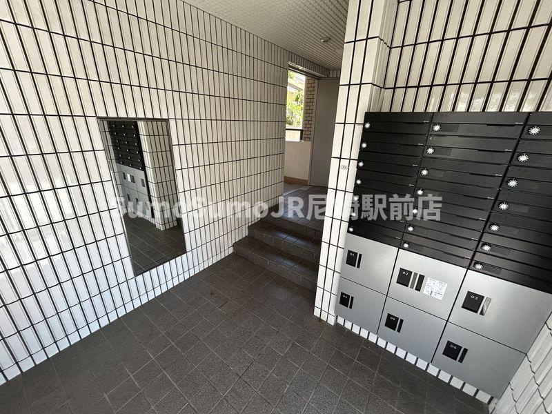 シティハイツ上ノ島 のエントランス|毎日通るエントランスはこのようになっています