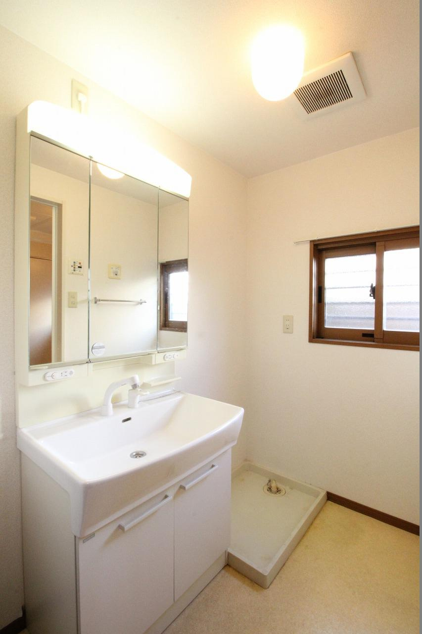 ユーキャンハイツ　Ⅱ　B棟の洗面所|※お部屋により仕様が異なる場合があります※