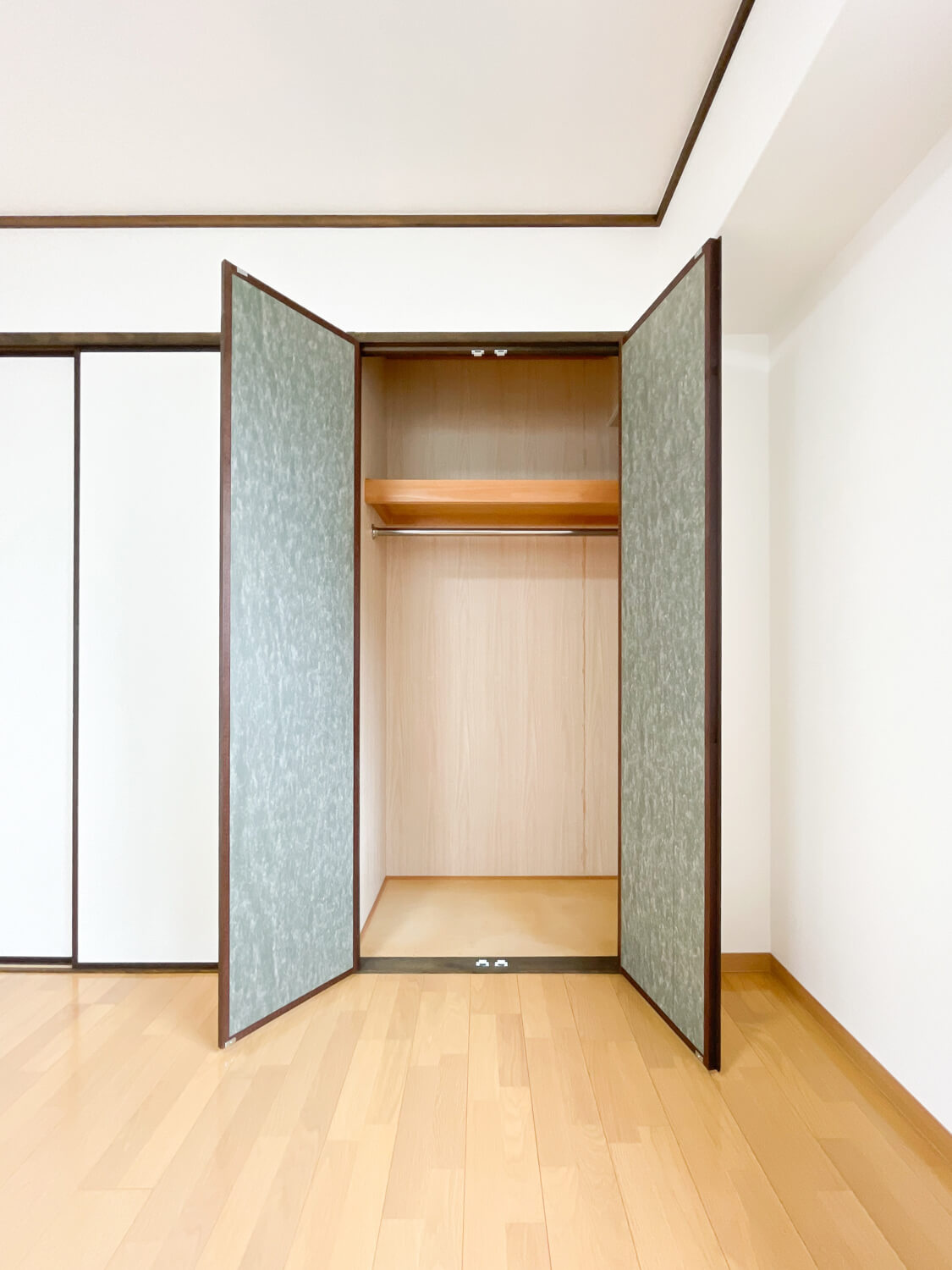 古泉ビルあすなろ六甲の収納|大きなものも収納できそうです