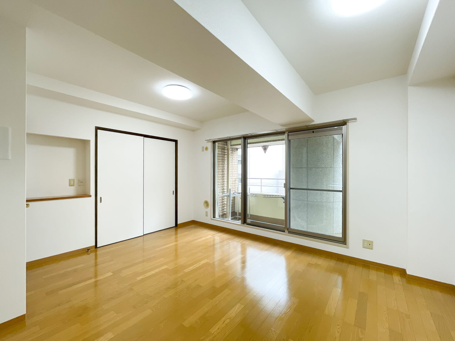 古泉ビルあすなろ六甲の居間・リビング|こちらの居間で趣味の時間をお楽しみください