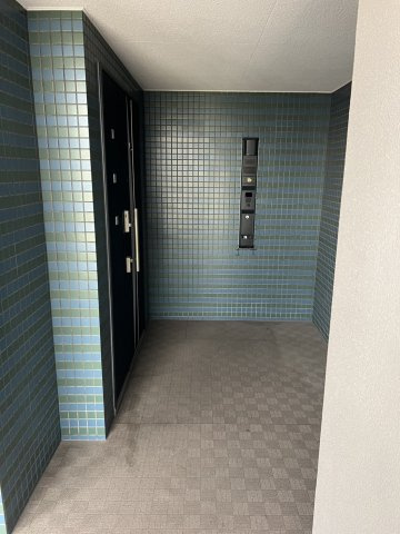 福岡東ザ・パークのその他共用部分|角部屋だからこそ広い玄関