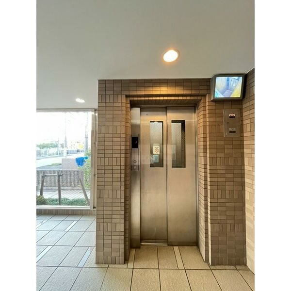 フロレセール南六甲のエントランス