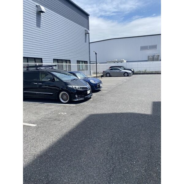 フロレセール南六甲の駐車場