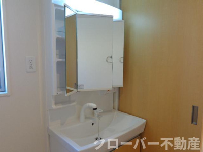 【洗面所】 | コントレール | 洗髪洗面化粧台