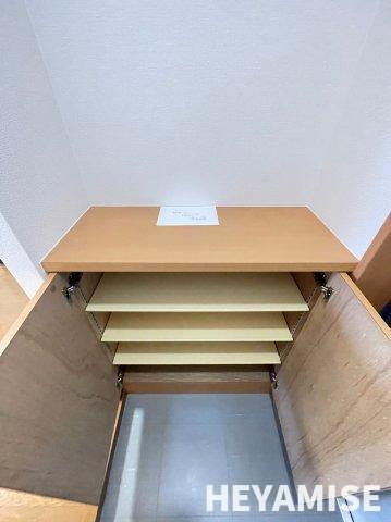 プランドールマンションの玄関