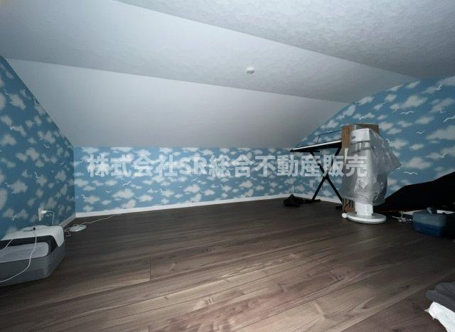 寺前町1丁目中古戸建の収納|ロフトがあり遊び場、寝室、物置等多用途に使えます！