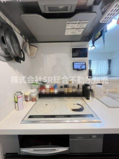 寺前町1丁目中古戸建のキッチン|IH3口コンロ、グリル付きでお料理が快適です♪