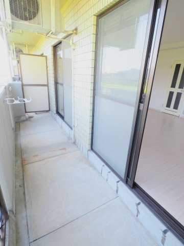 スカイシティ5番館のバルコニー