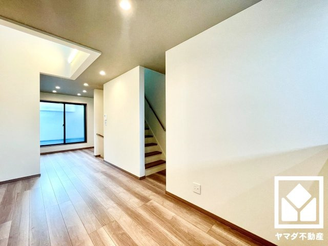 伏見区納所岸ノ下の居間・リビング