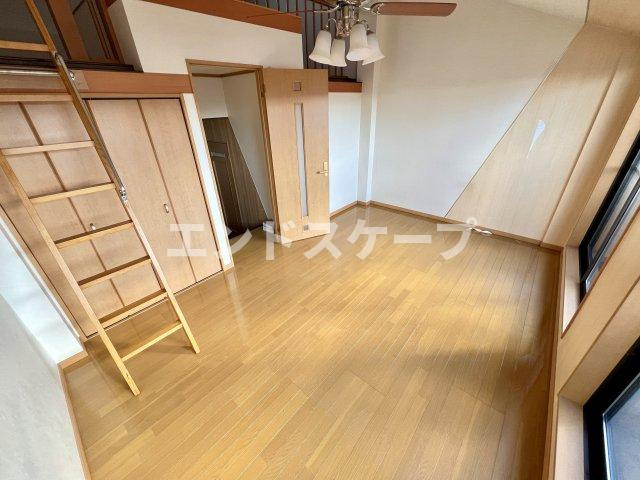 プラムハイツAの居間・リビング|高崎、前橋、伊勢崎エリアのお部屋探しはエンドスケープまで！お客様の理想お聞かせ下さい♪