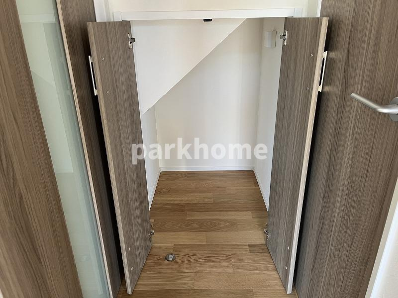 吾川郡いの町枝川　新築一戸建ての収納|階段下