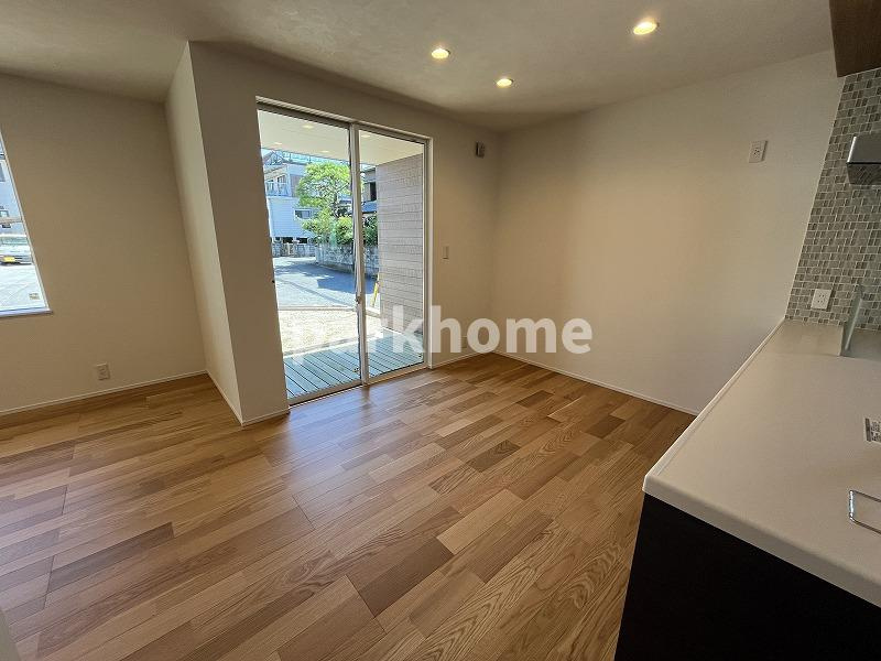 吾川郡いの町枝川　新築一戸建ての居間・リビング