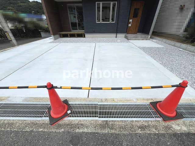 吾川郡いの町枝川　新築一戸建ての駐車場