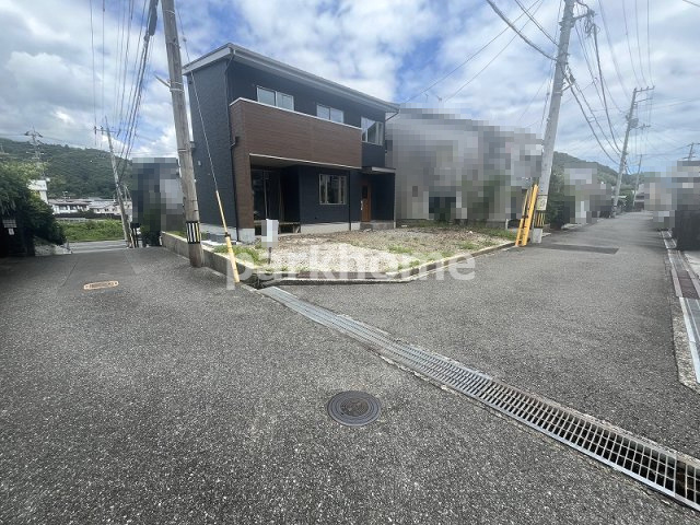 吾川郡いの町枝川　新築一戸建ての前面道路含む現地写真|2025年7月下旬