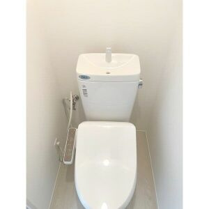 名古屋市北区西味鋺３丁目の賃貸マンションのトイレ