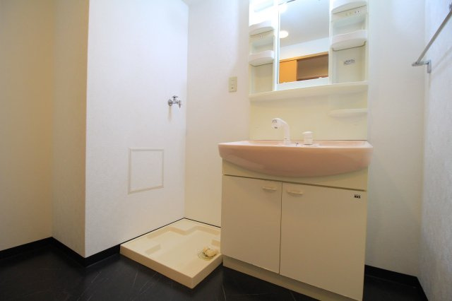 ユウネクスト高松Ⅰの駐車場