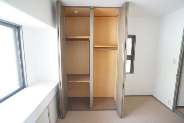 ラ・ビスタ宝塚サウステラス二番館の収納