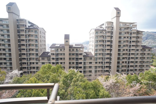 ラ・ビスタ宝塚サウステラス二番館の展望