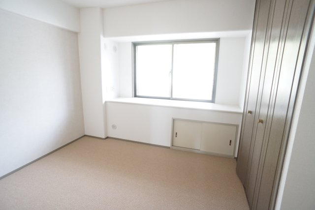 ラ・ビスタ宝塚サウステラス二番館の寝室