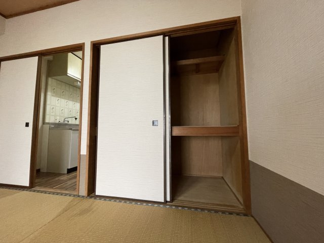 フラワーパレス白子の収納