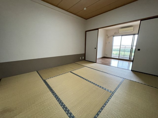 フラワーパレス白子の和室