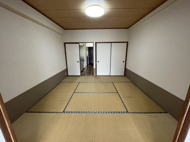 フラワーパレス白子の和室