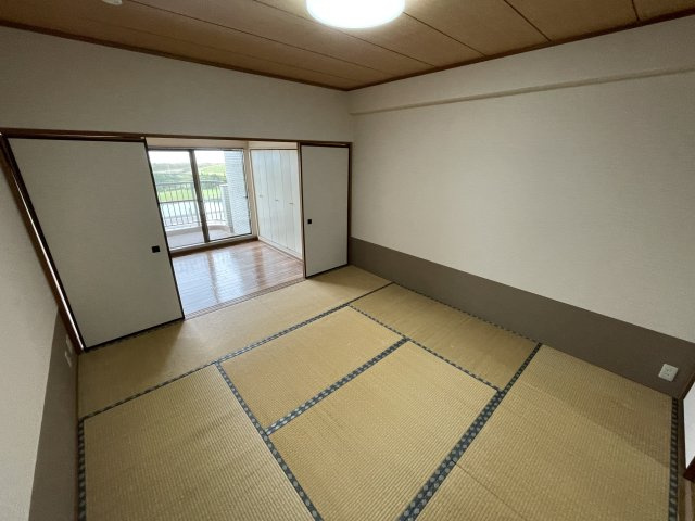 フラワーパレス白子の和室