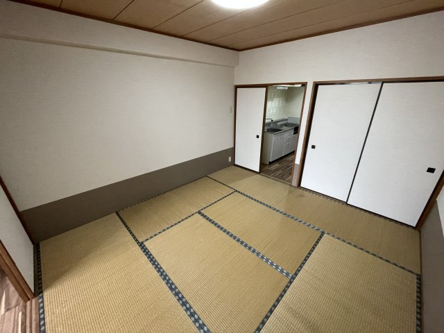 フラワーパレス白子の和室