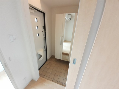 【玄関】 | パレ・ロザージュⅣ | 玄関