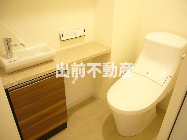 文京区関口３丁目の賃貸マンションのトイレ