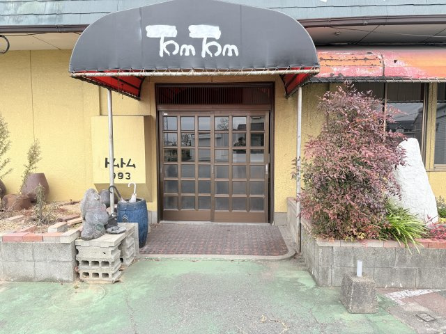 蒲原店舗のエントランス