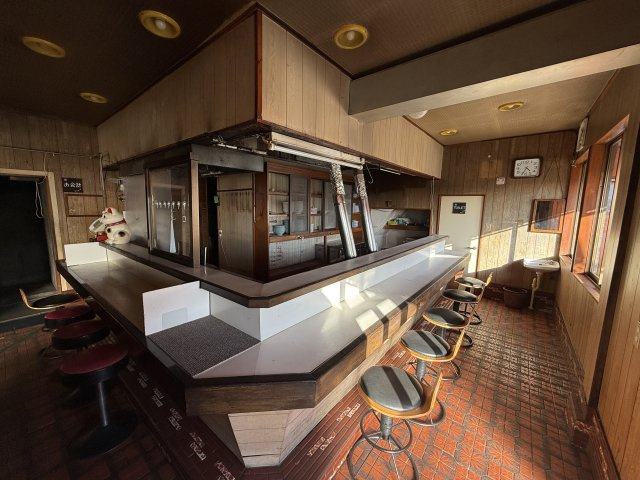 蒲原店舗のロビー