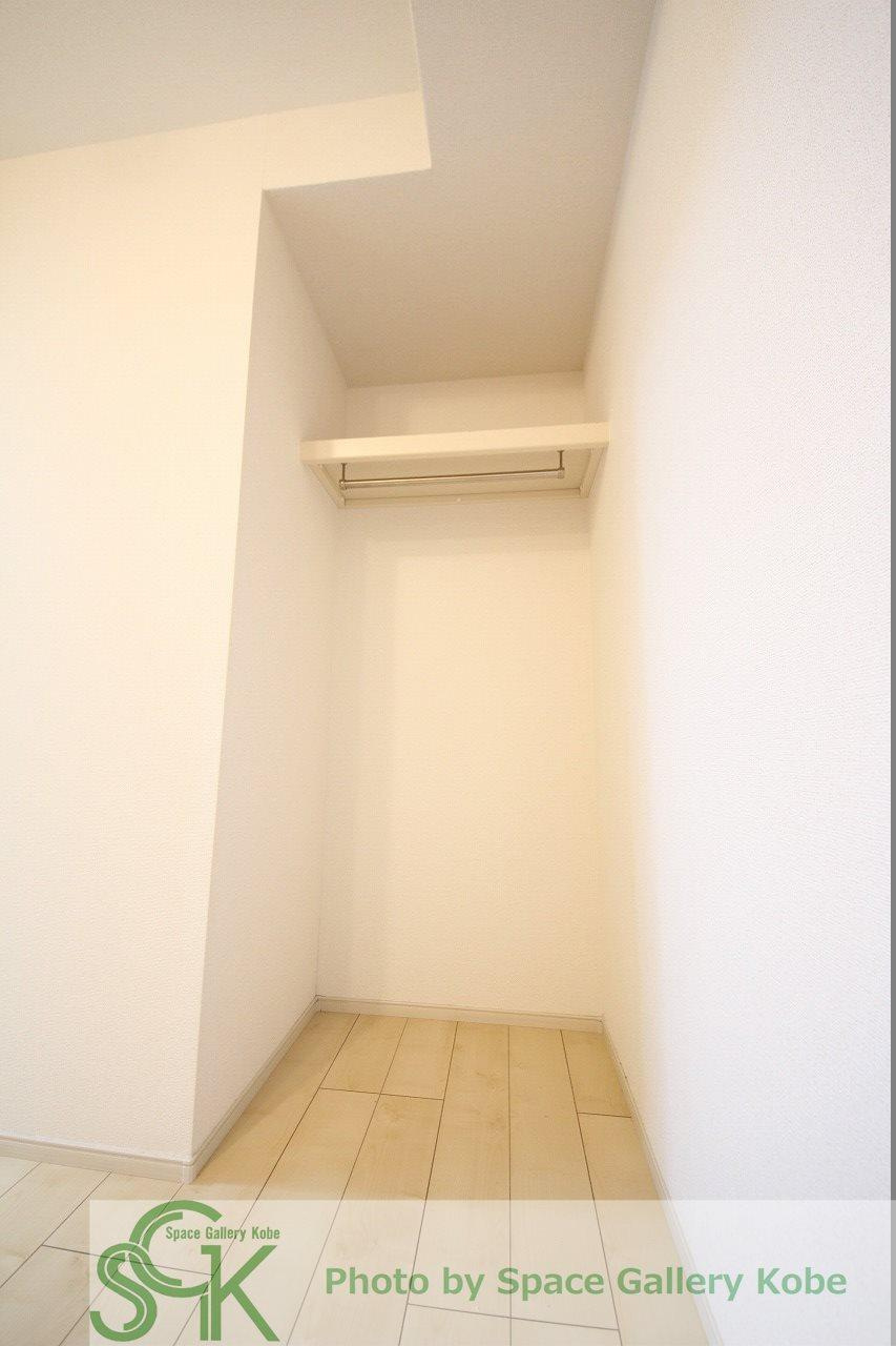 ソレイユ玉津の収納|※同物件の別のお部屋の写真です※