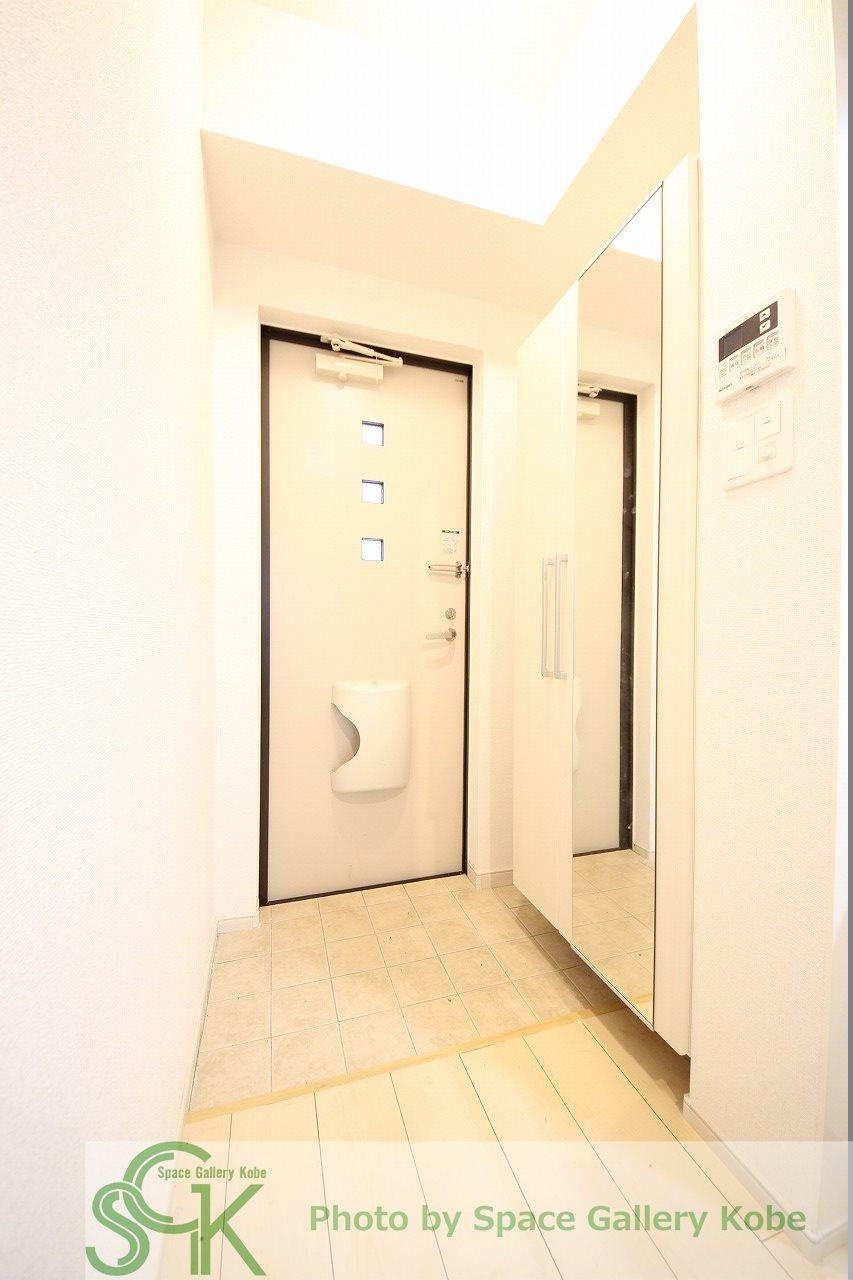 ソレイユ玉津の玄関|※同物件の別のお部屋の写真です※