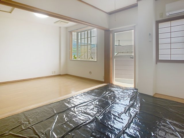 ハイツマロニエ2番館の居間・リビング