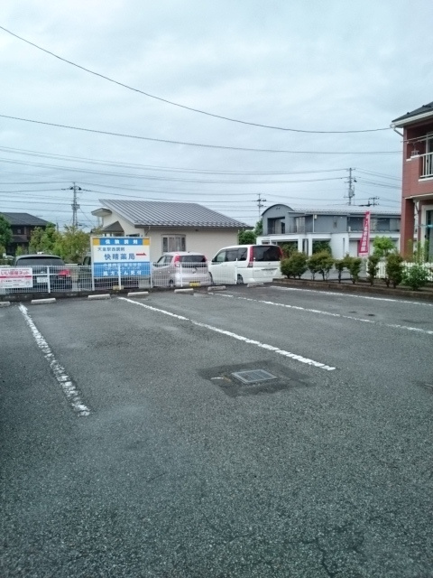 サンホワイトＡの駐車場|駐車場