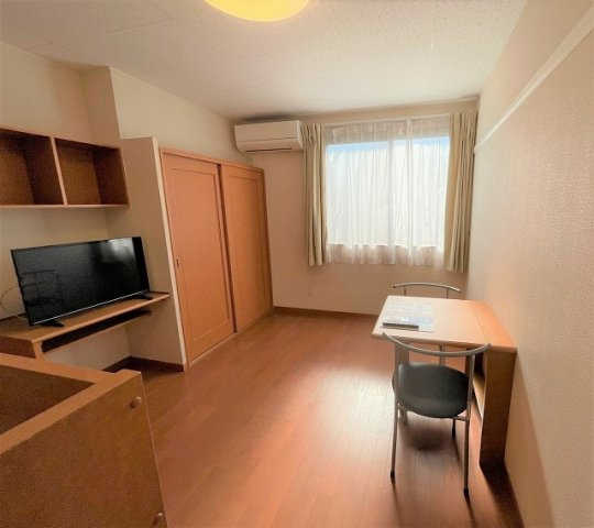 レオパレスフォレの居間・リビング