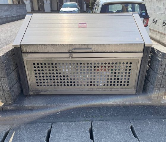 レオパレスフォレのその他|専用ゴミ置き場