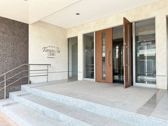 マリベールTANOUCHIⅡ番館のエントランス