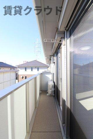 Abreast-T Ⅱのバルコニー|バルコニー付きのしっかり光が取り込める洋室です！