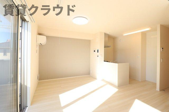 Abreast-T Ⅱの居間・リビング|こちらのリビングで趣味の時間をお楽しみください