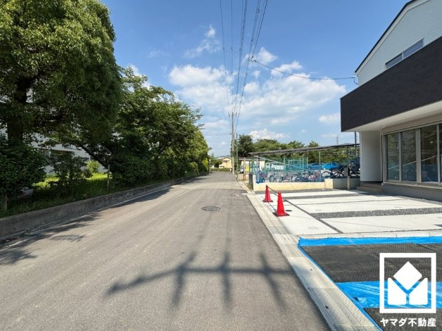 京田辺市河原神谷　1期　3号地の前面道路含む現地写真