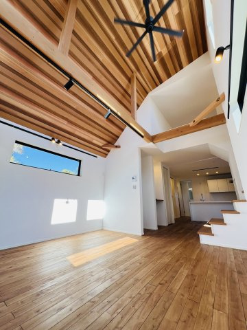 茅ヶ崎市南湖4丁目B棟　トラストヴィラ～プレミアムシリーズの居間・リビング|B号棟LDK：20.25畳