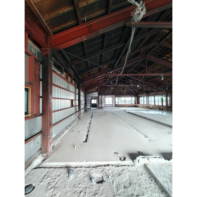 蘇原三柿野町958番地2店舗の内装