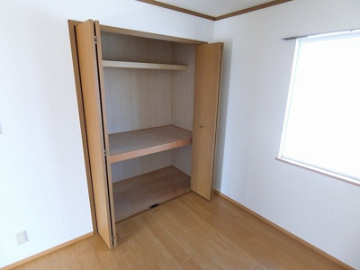 【収納】 | ヴィラフューゲルⅡ