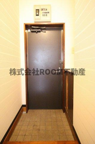 都城市一万城町の賃貸マンションの玄関|落ち着いた玄関です