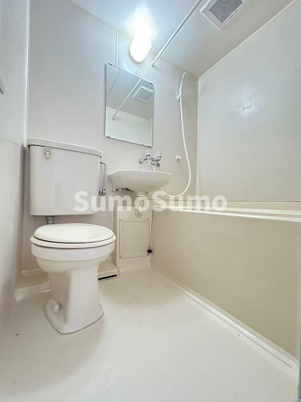 メゾンド山手の浴室