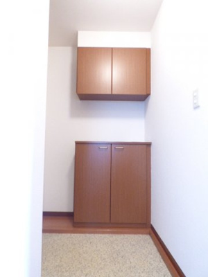 【玄関】 | ルミエール八町牟田