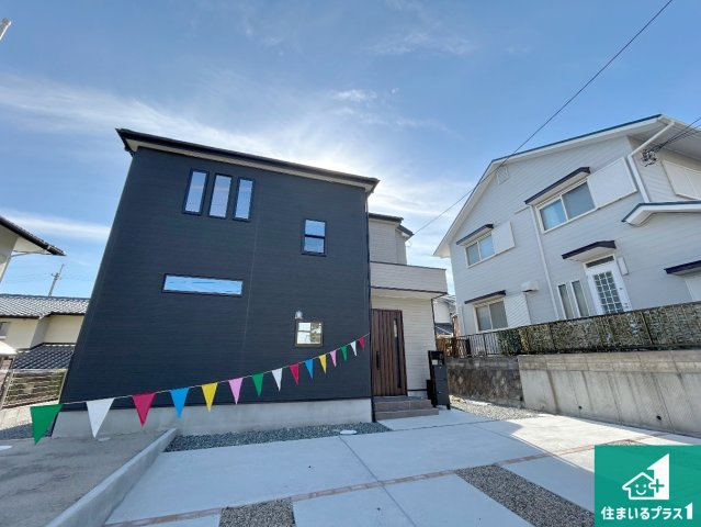 川辺郡猪名川町白金　第2期　新築一戸建ての外観|お客様に長く安心して住んでいだだける事にこだわった家づくり！住んでからのアフターサービスにもしっかりと取り組んでいます！